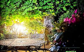 BTHouse, Pokoje Gościnne